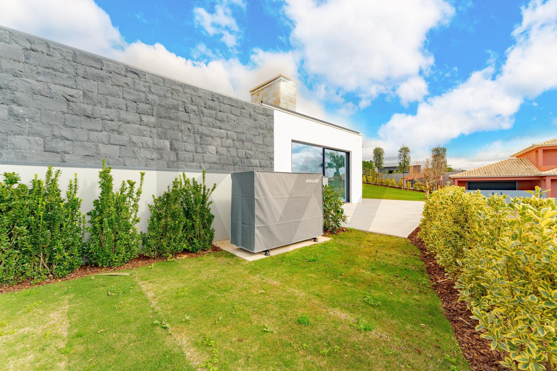 1b4450cf-1c5a-4ec3-a6e1-a6065623f926