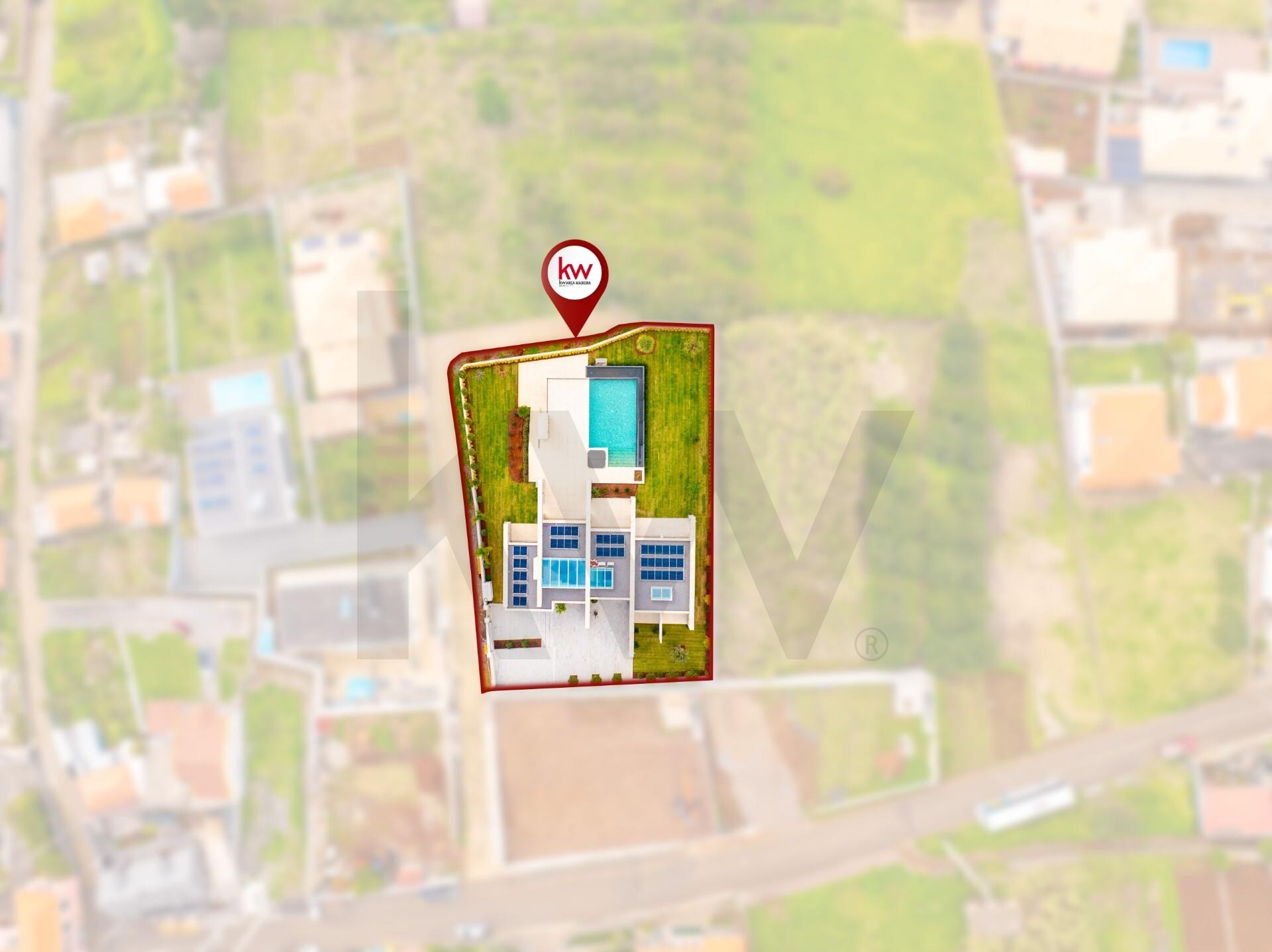 71b6f284-5b7f-4f86-86da-cbdc9909e1e3