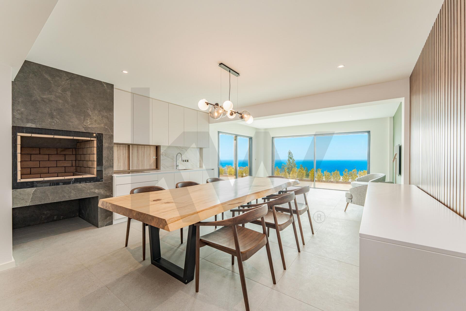 f4e1ad3a-7fc5-4c34-b5f4-7b8de6f968d6